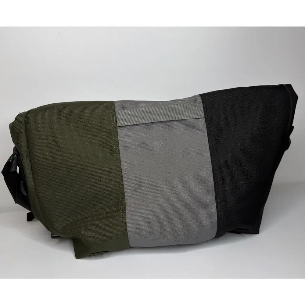 NWOT TimBuk2 Medium Classic Messenger Bag in Eco Army Pop